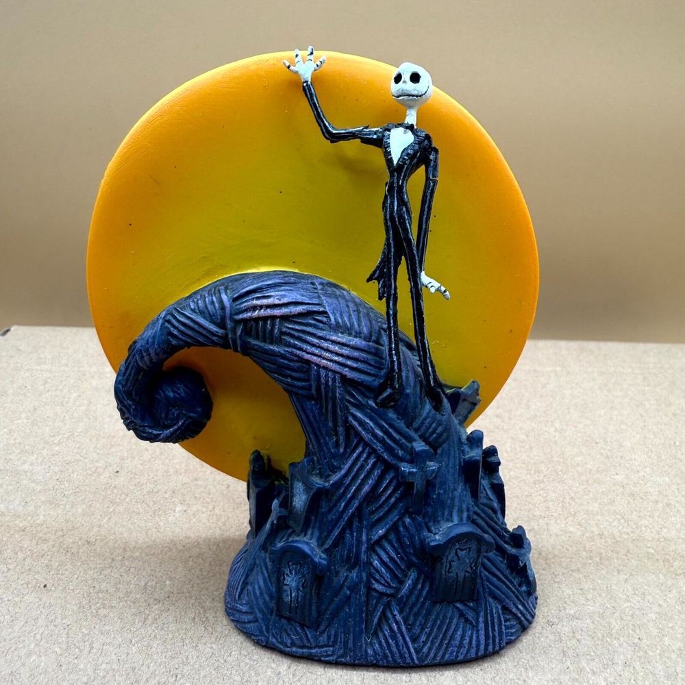 Nightmare Before‎ Christmas Jack On Spiral Hill Figure with The Full Moon Rising